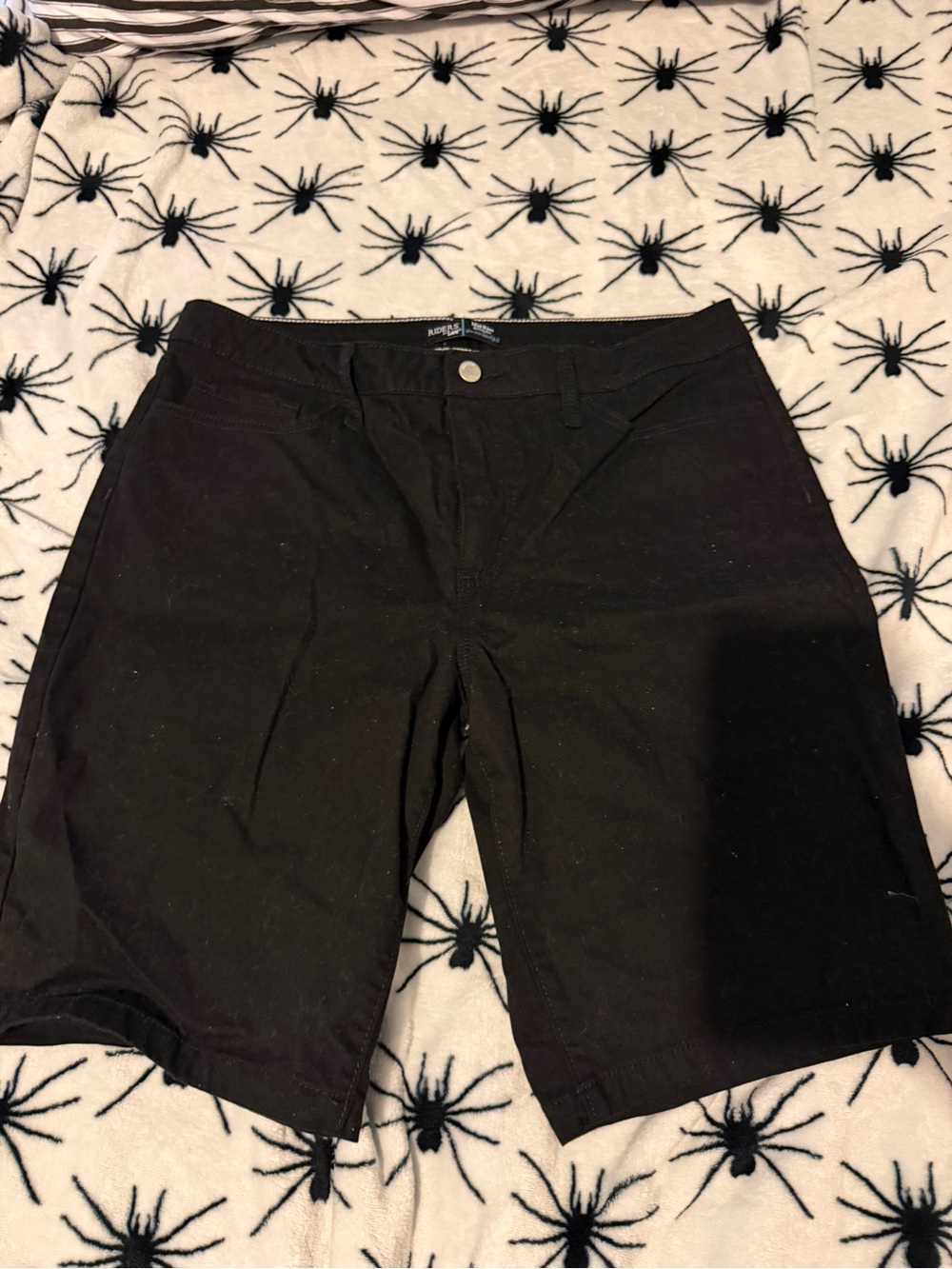Lee Riders Black Mid-Rise Bermuda Shorts